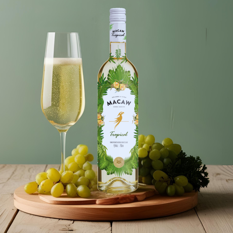 Vinho Branco Frisante Macaw Tropical Casa Perini 750ml - Image 4